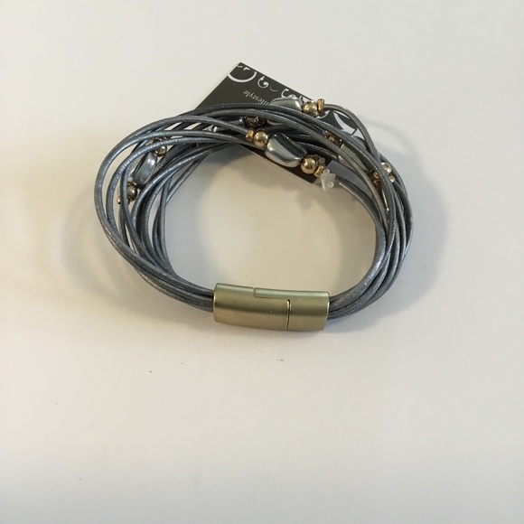 Silver Layered Leather 7” bracelet with beads NWT - Picture 4 of 4